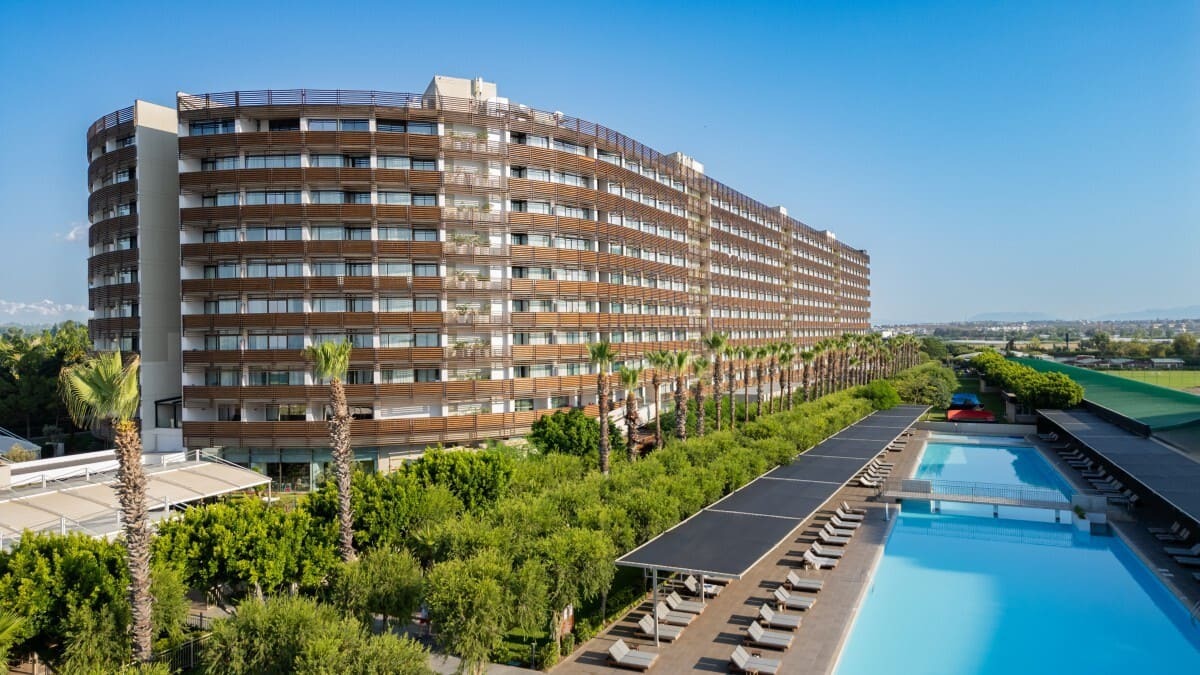 Отель Nirvana Cosmopolitan 5*