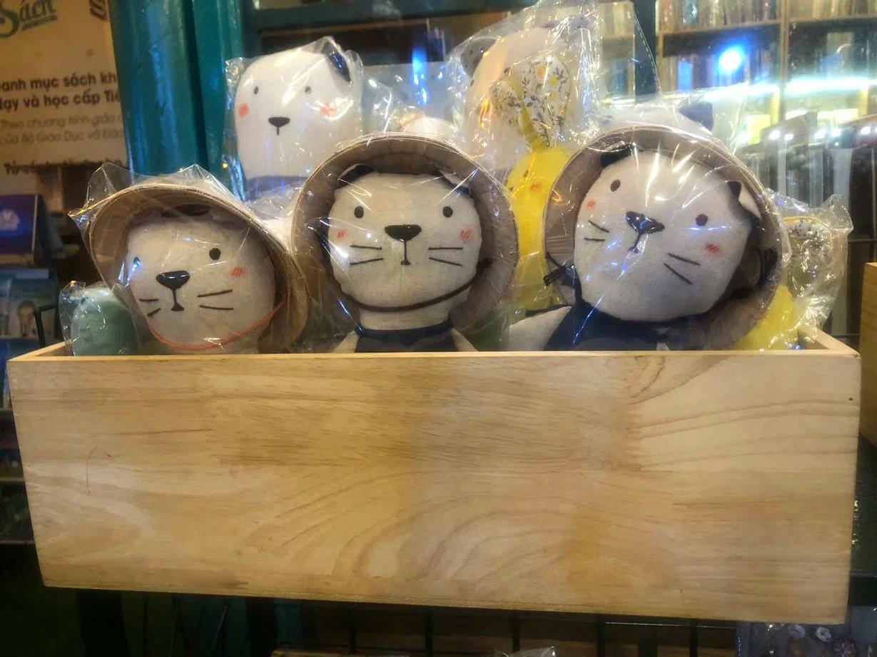 Прилавок с игрушками