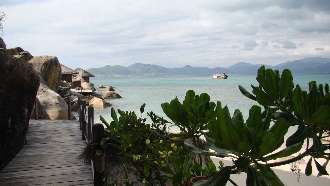 тайтл к фотографии через админку сайта?