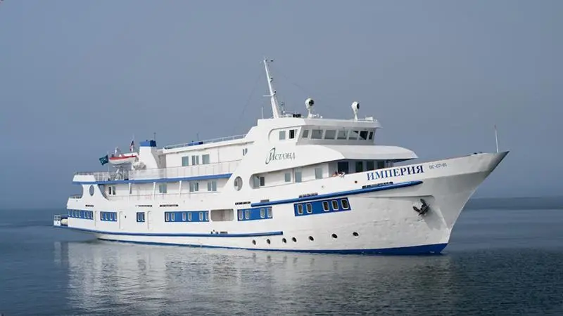Теплоход «Империя»