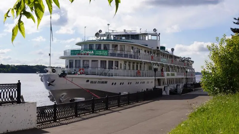 Теплоход «Иван Кулибин»